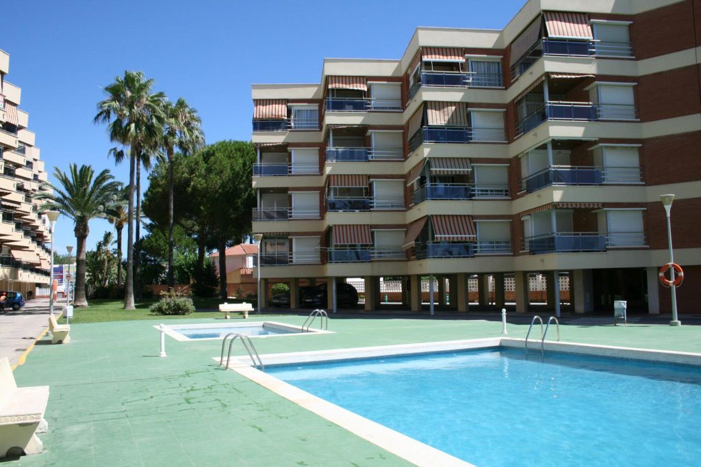 Rentalmar Sol De Espana Apts Cambrils Luaran gambar